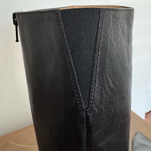 Saks Fifth Avenue Italian Leather Buckle Boots - Size 6.5 - Picture 6 of 8